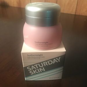 Saturday Skin Featherweight Moisturizing cream